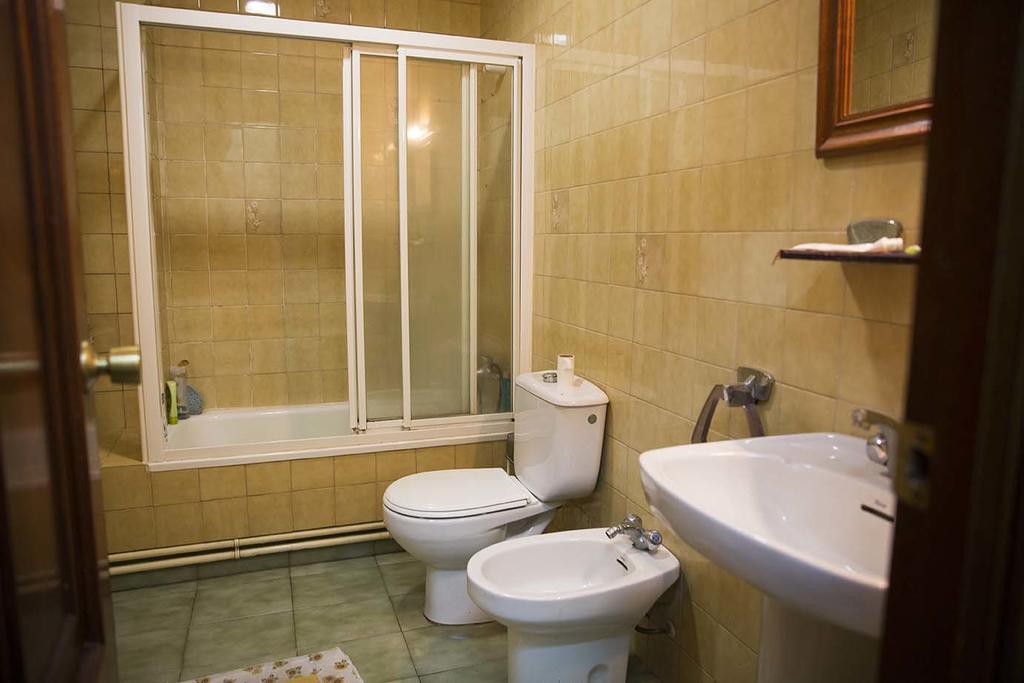 Hostal A Pedra Vigo Luaran gambar
